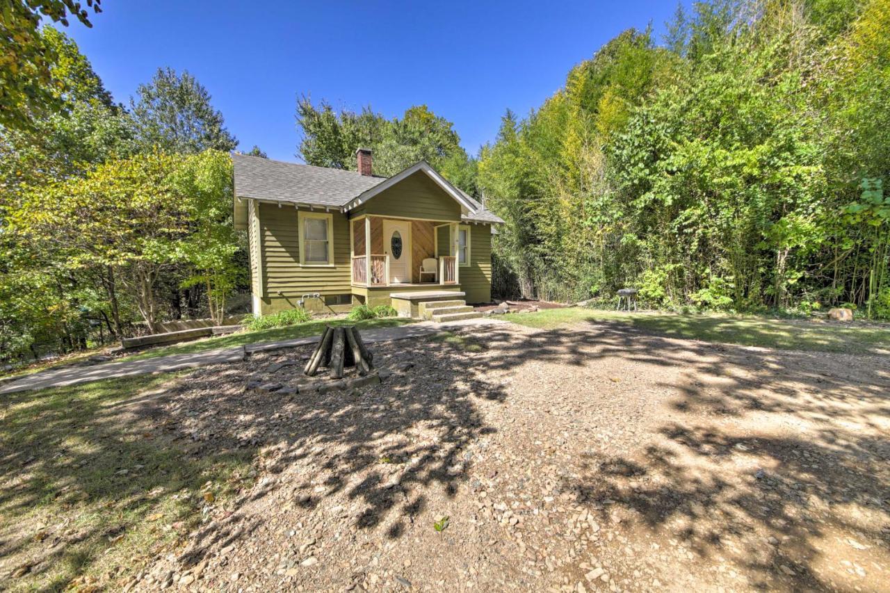 Pet-Friendly Cottage With Fire Pit - 3 Mi To Siu! Carbondale Eksteriør bilde
