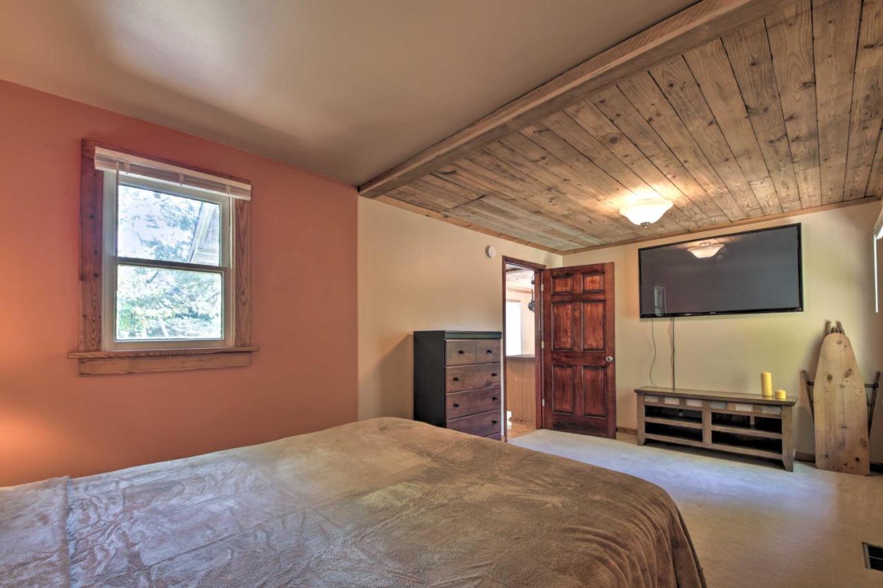 Pet-Friendly Cottage With Fire Pit - 3 Mi To Siu! Carbondale Eksteriør bilde
